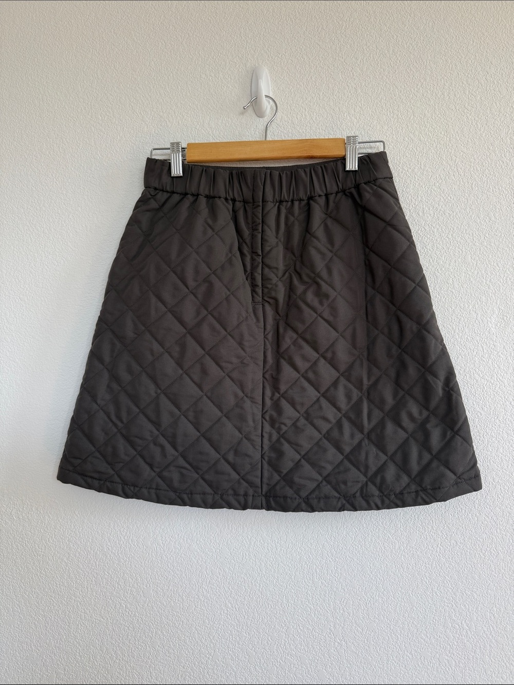 Muji Quilted A-Line Skirt in Dark Gray